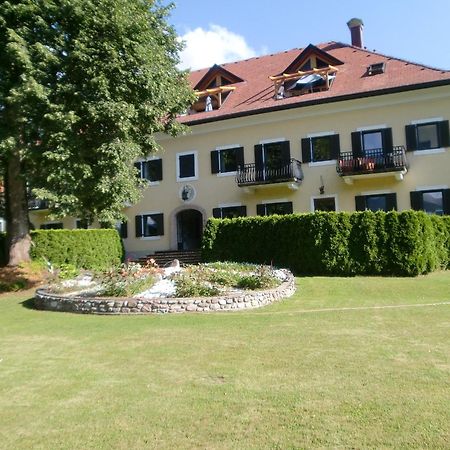 Garten- & Loggia-Appartement Herrenhaus Dellach im Drautal Exterior photo